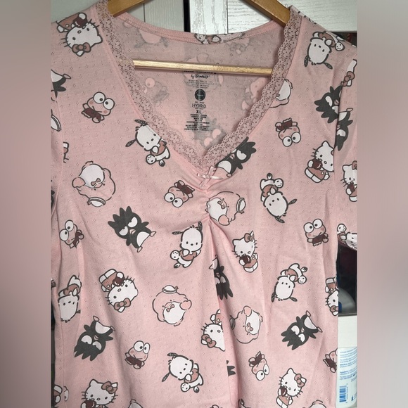 Sanrio Hello Kitty and Friends Baby Pink Allover Print Lace Crop Top Size XL - Picture 3 of 3